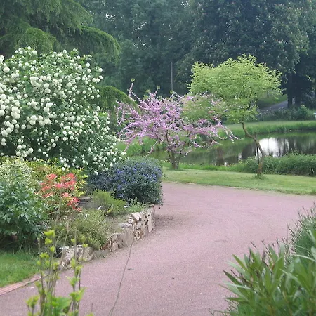 Bed & Breakfast La Minaudiere Nueil-sous-les-Aubiers