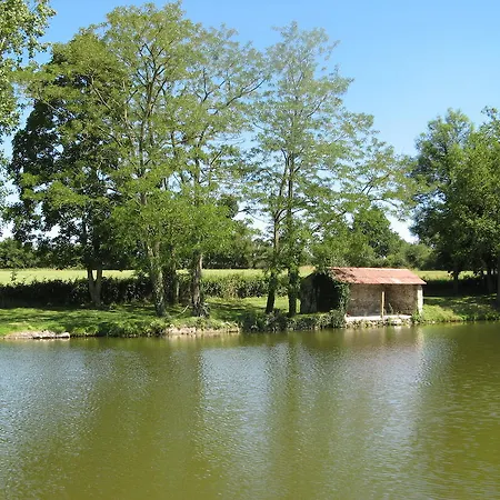 Bed & Breakfast La Minaudiere Nueil-sous-les-Aubiers