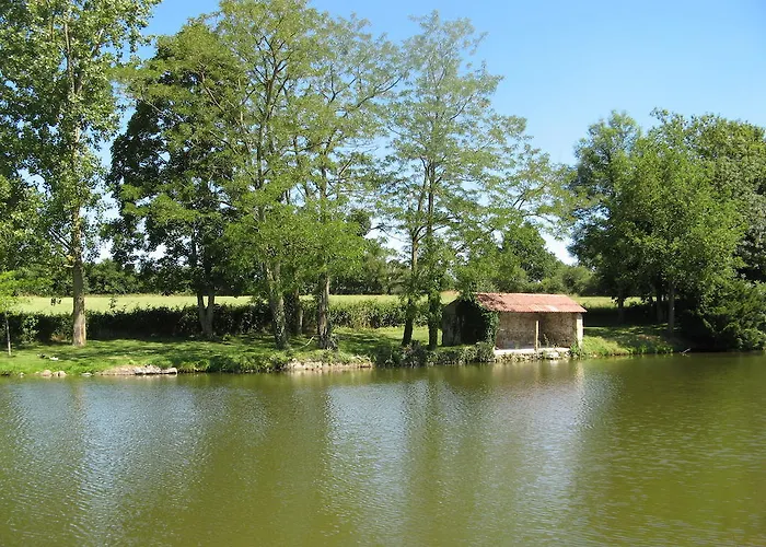 Bed and breakfast La Minaudiere Nueil-sous-les-Aubiers