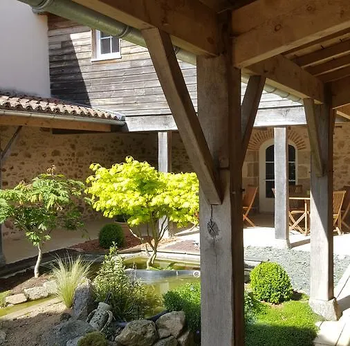 La Minaudiere 3* Nueil-sous-les-Aubiers